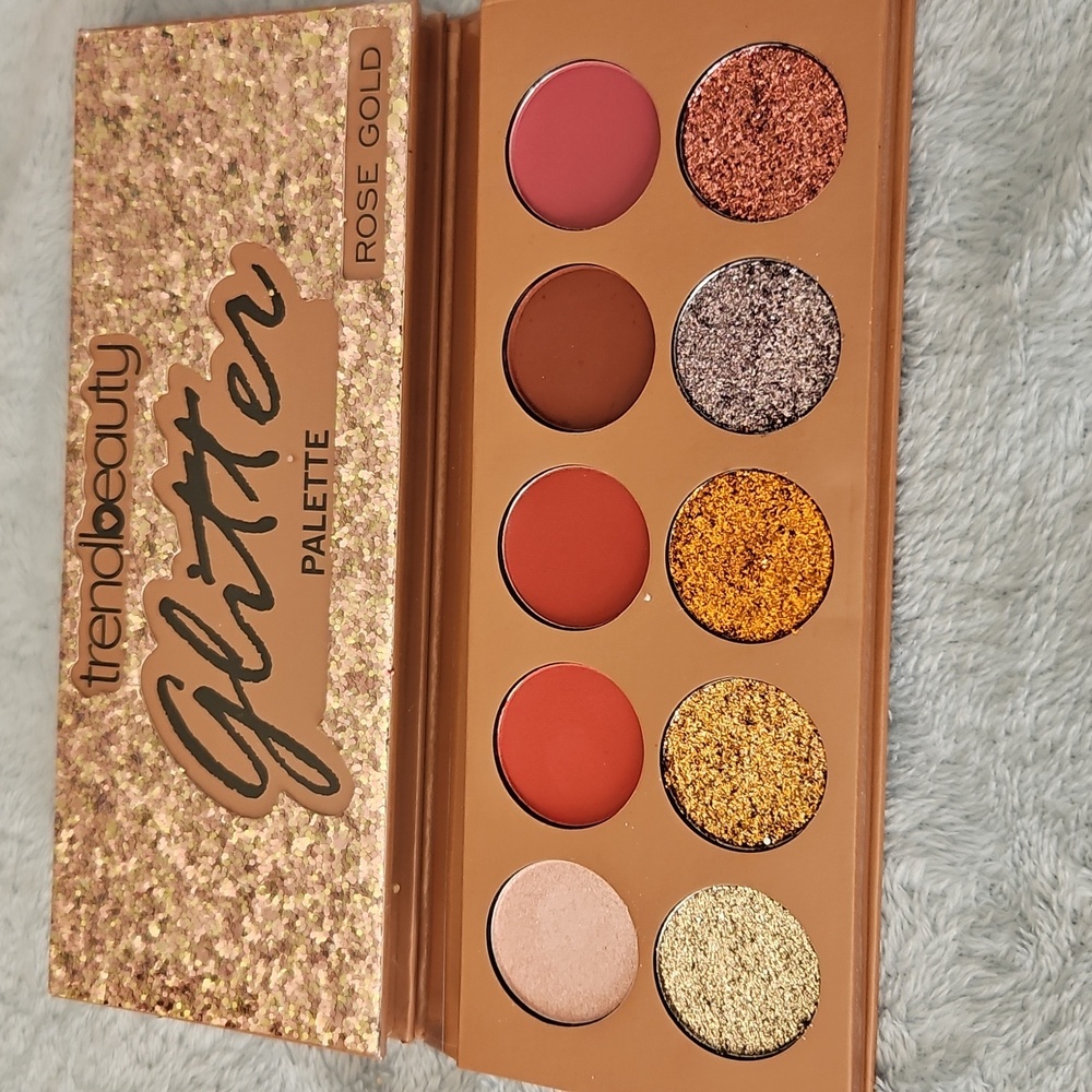 2 Glitter palettes rose gold and silver sealed nwt - Picture 4 of 4